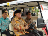Gubernur Saksikan Serah Terima Kendaraan Listrik dari Bank Bengkulu Cabang Jakarta